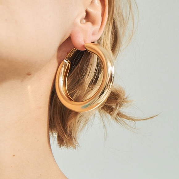 Chunky Large Gold Thick Hoop Earrings - Picture 4 of 5